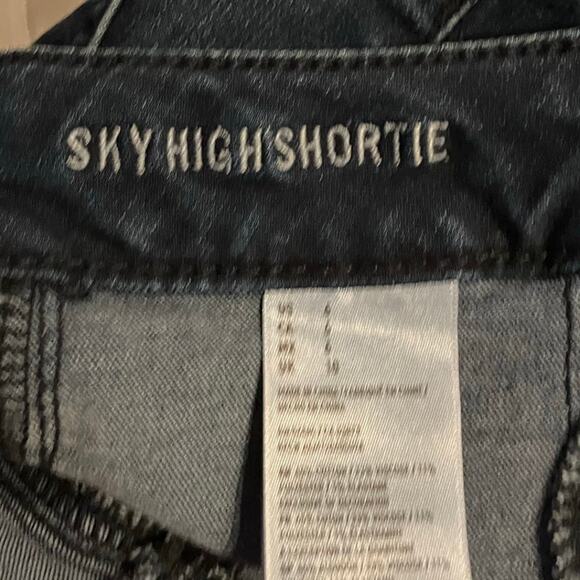 American Eagle Womens Shorts Blue Denim Sky High Rise Shortie Stretch 6 - Picture 5 of 11